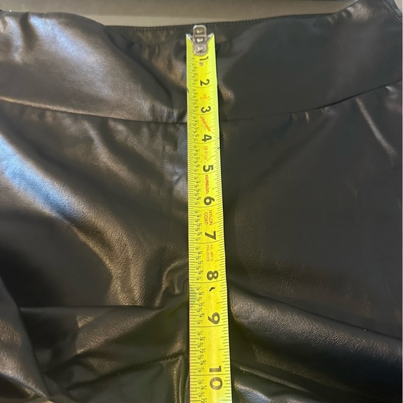 Kendall Kylie Black Legging Women's Medium Faux Vegan Leather Leggings Pants - Picture 5 of 7